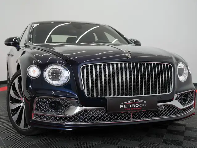 Bentley Flying Spur view 7
