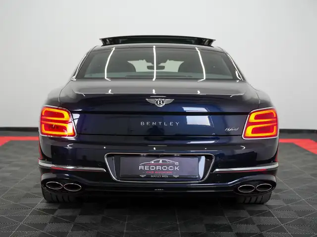 Bentley Flying Spur view 17