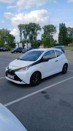 1.0i VVT-i x