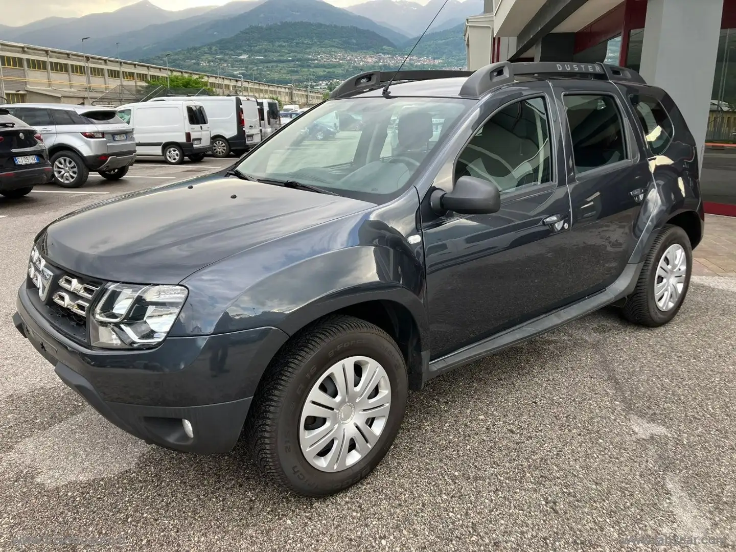 Dacia Duster 1.2 TCe 125CV 4WD Grau - 2