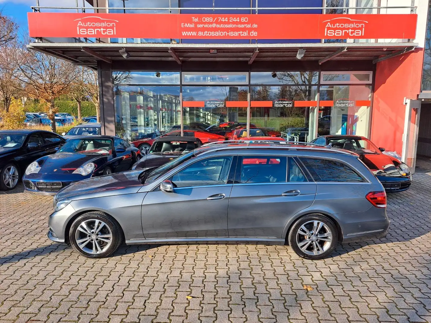 Mercedes-Benz E 220 T BlueTec - 2. Hd. - scheckheft Grau - 1