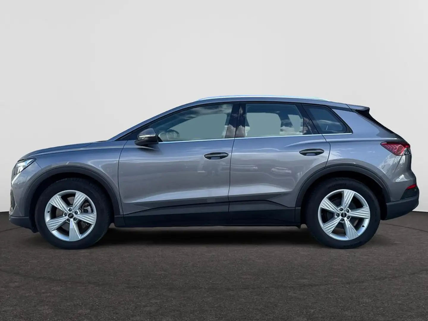 Audi Q4 e-tron Audi Q4  Attraction 45 e-tron  210,00 kW Gris - 2