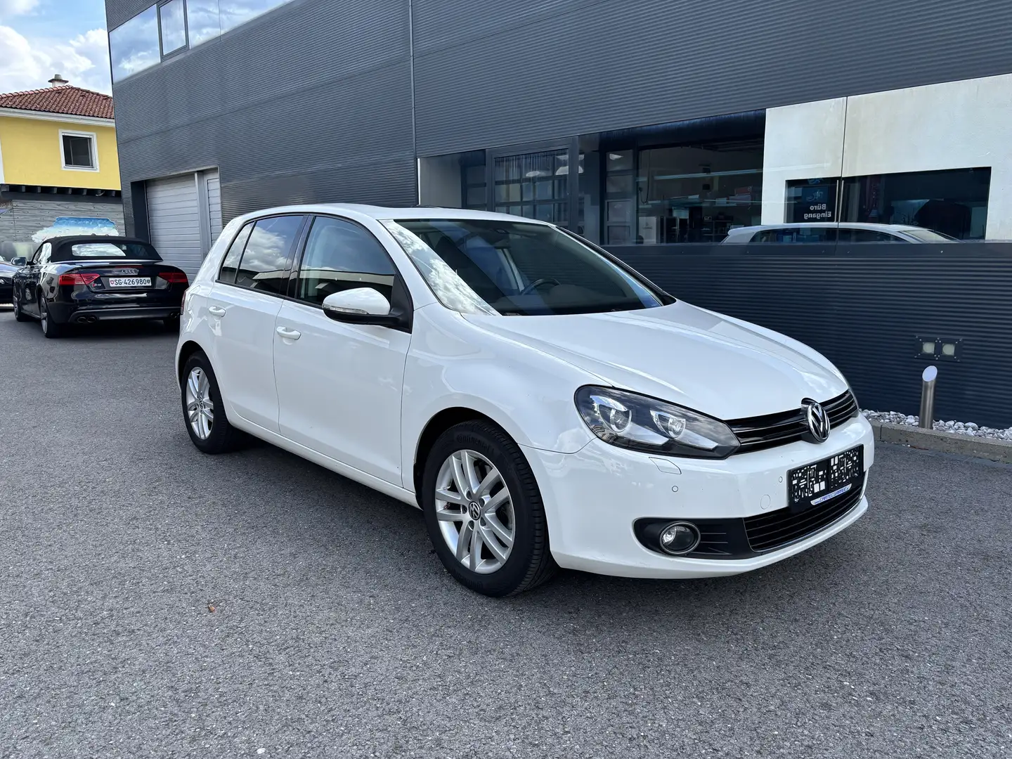Volkswagen Golf Comfortline 2,0 4MOTION TDI DPF Weiß - 1