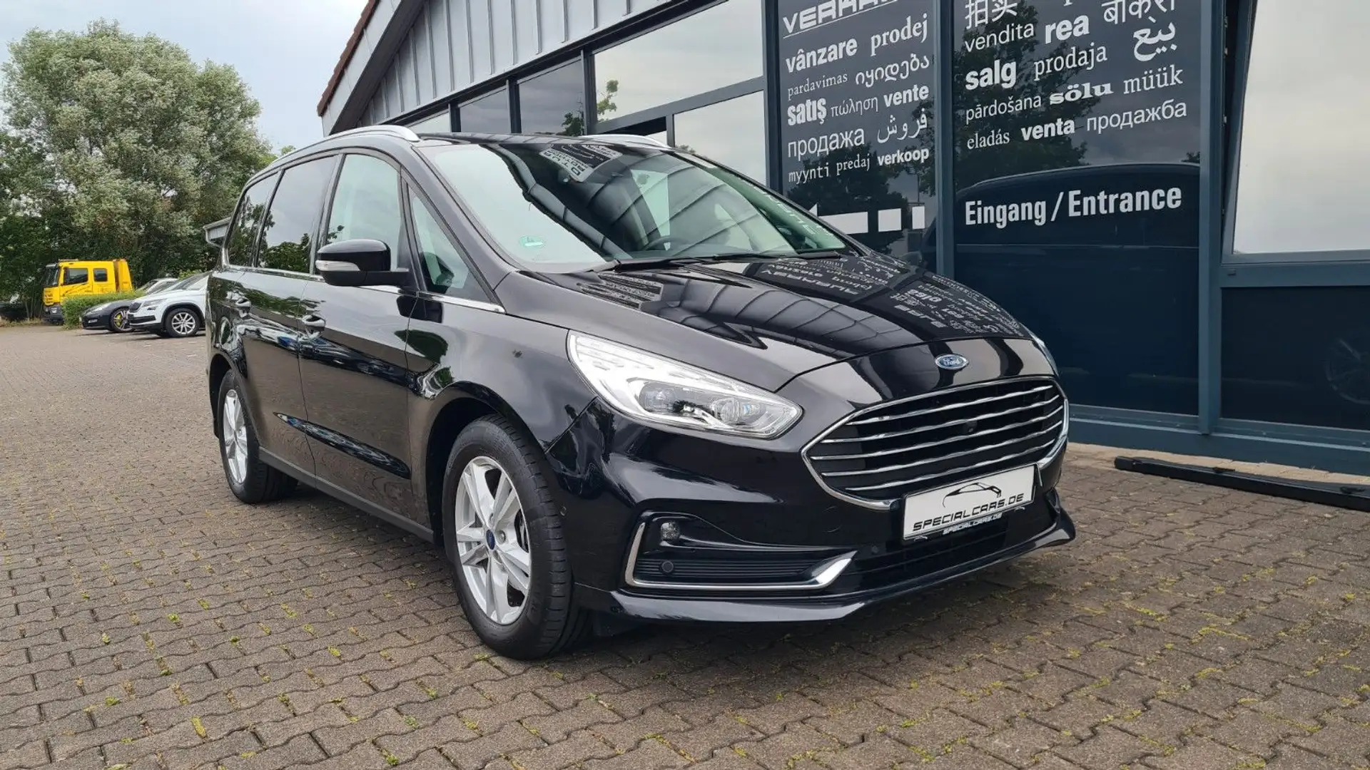 Ford Galaxy Titanium 2.0TDCi - ASSISTS - PANO - LED - Schwarz - 1