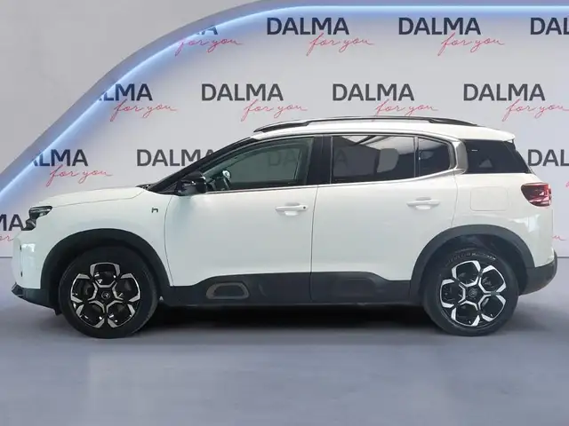 Citroen C5 Aircross view 2