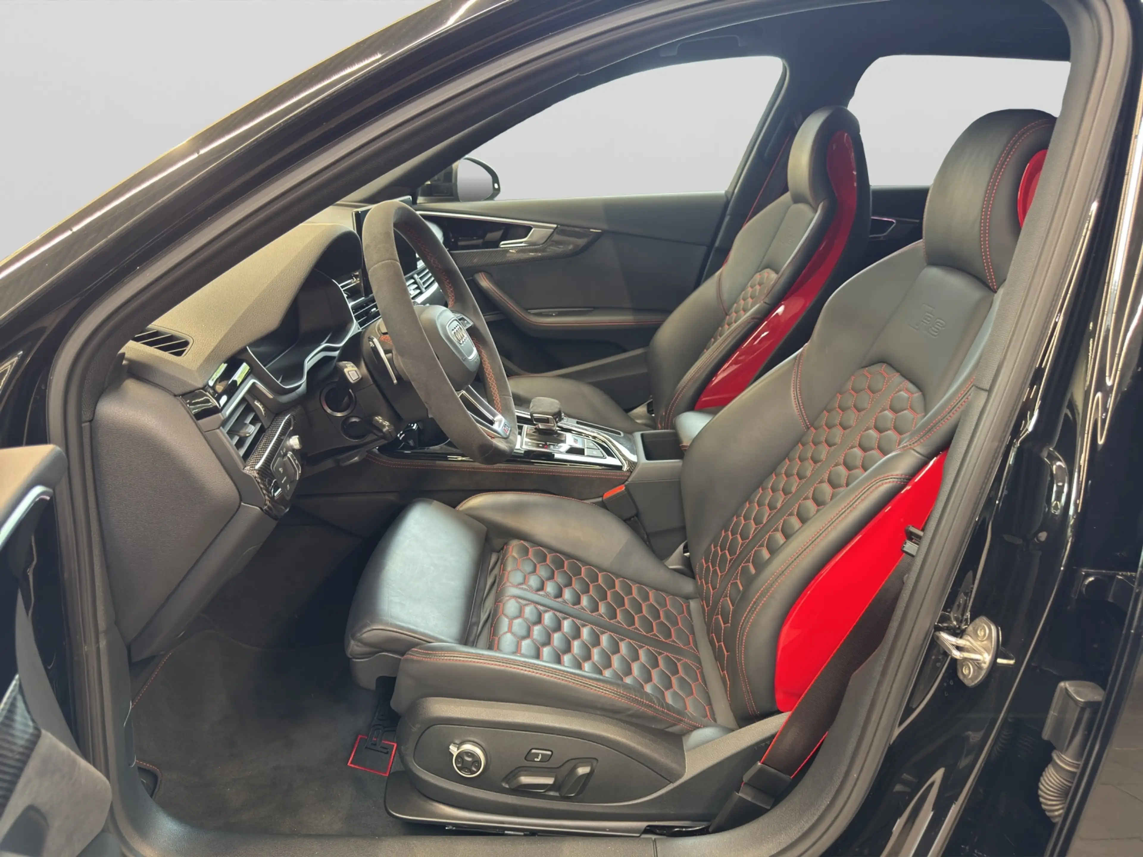 Audi RS4 RS 4 Avant 2.9 TFSI quattro competition AHK B&O... — photo 12