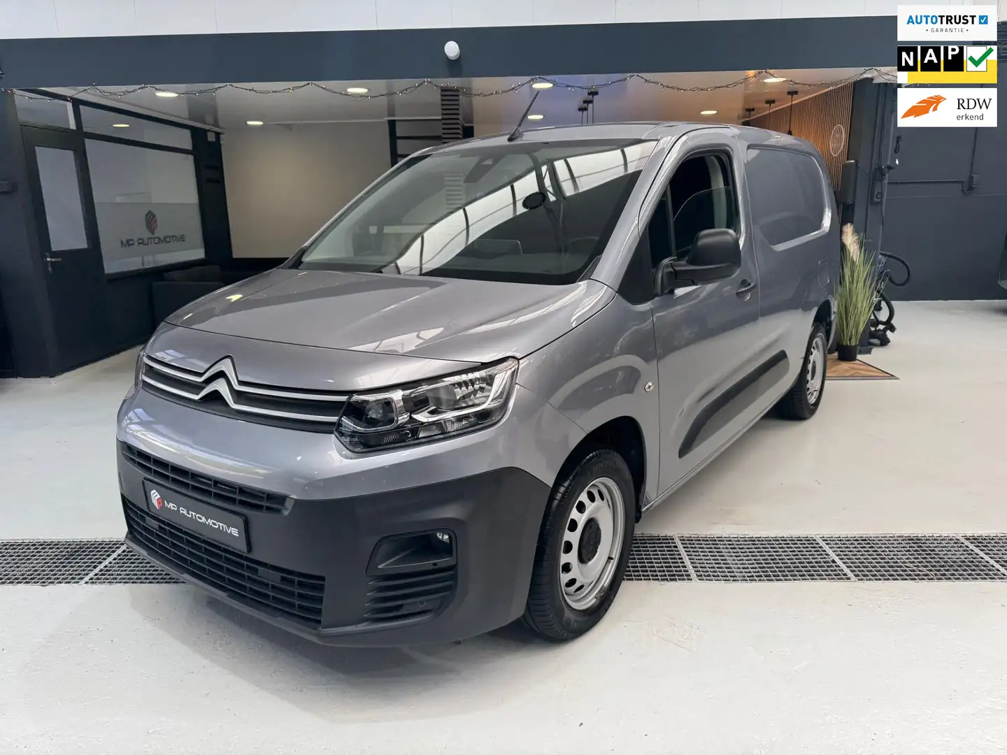 Citroen Berlingo 1.5 BlueHDI Club XL 3-Persoons|Cruise|Camera|PDC|N Grijs - 1