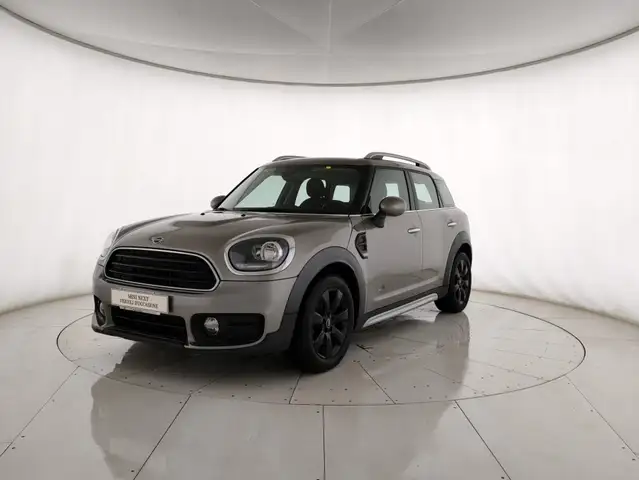 MINI Cooper D Countryman Mini Countryman 2.0 Cooper D Business all4 auto my18