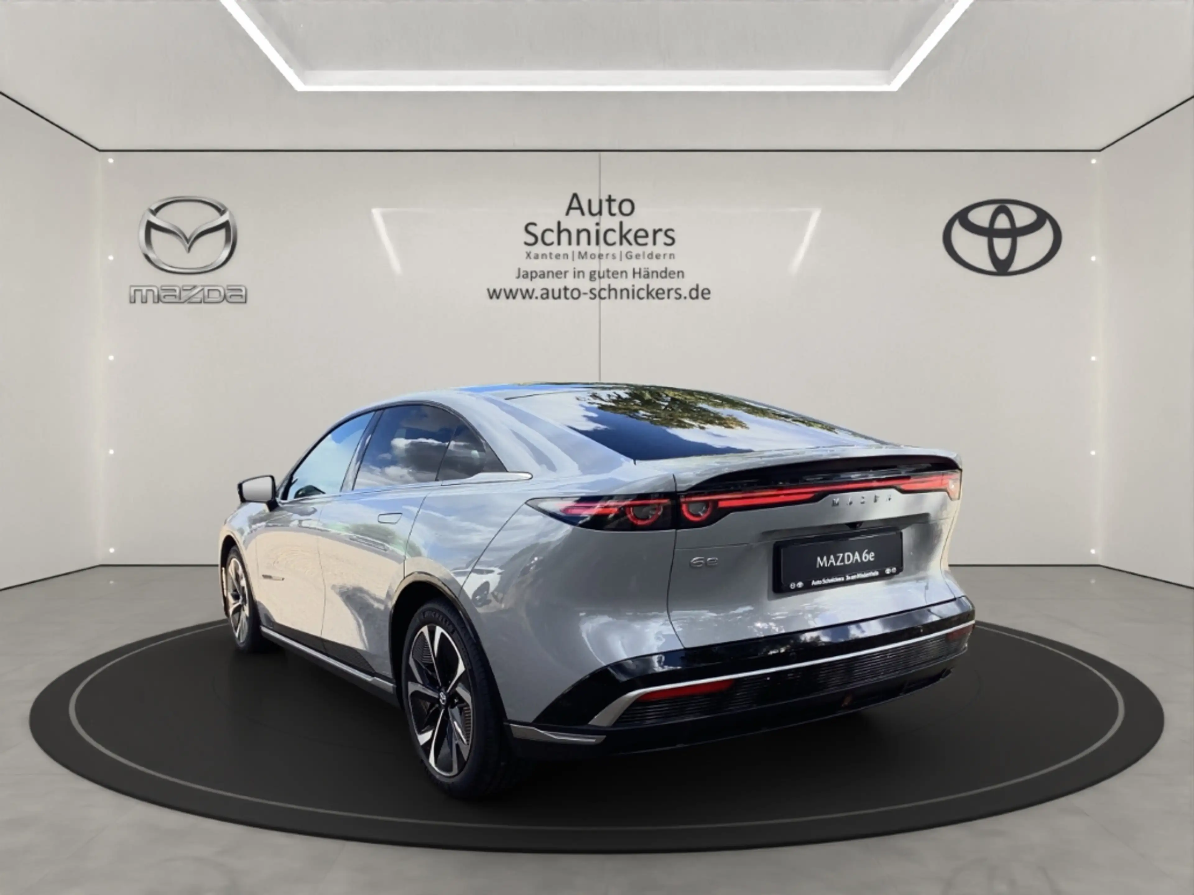 Mazda 6 Takumi+LEDER SCHWARZ+GJ-RÄDER !! — photo 3