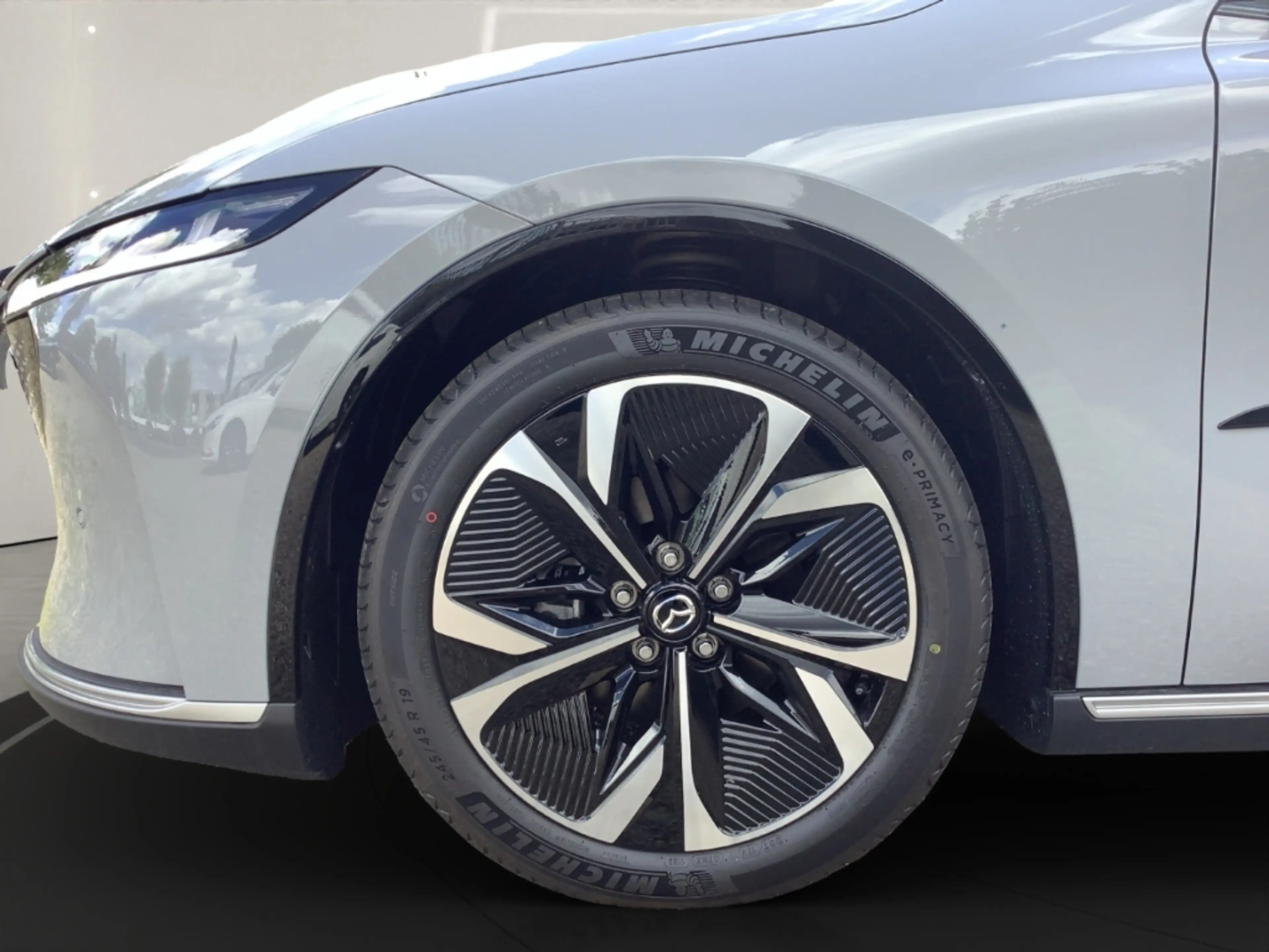 Mazda 6 Takumi+LEDER SCHWARZ+GJ-RÄDER !! — photo 9