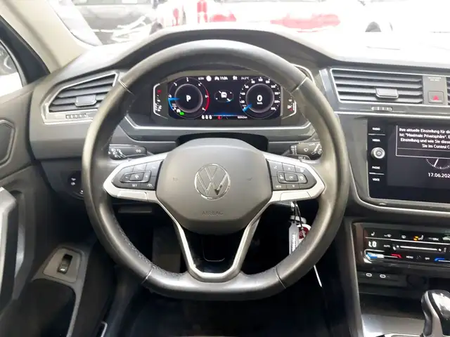 Volkswagen Tiguan view 10