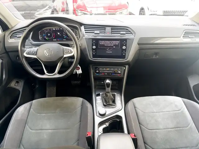 Volkswagen Tiguan view 9