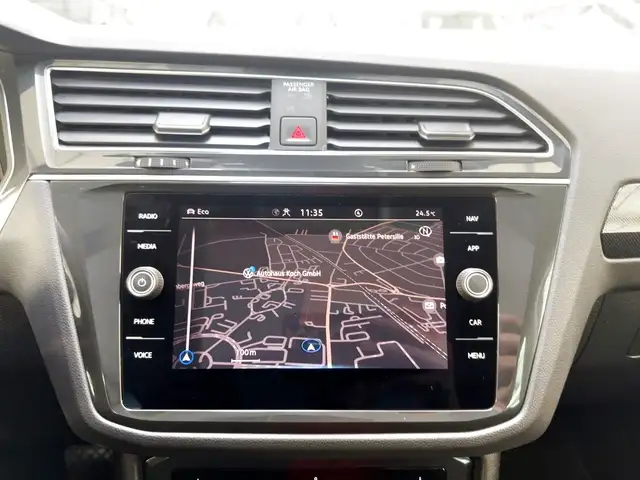 Volkswagen Tiguan view 11