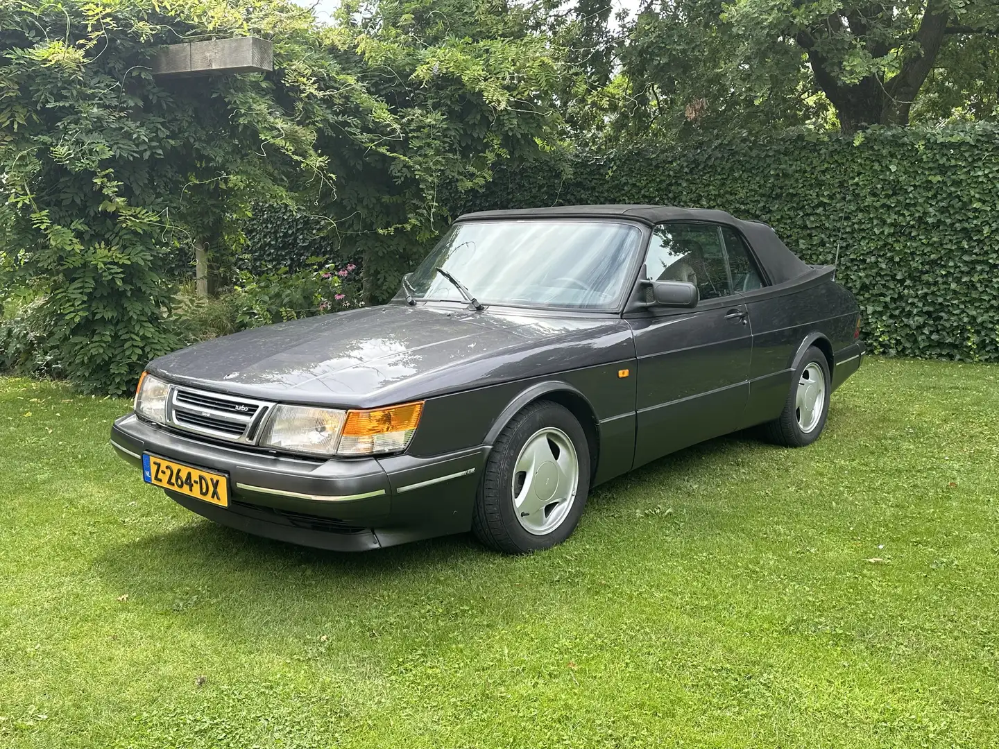 Saab 900 Classic 16v S Cabrio - 1