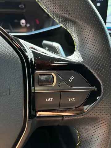 Peugeot 2008 view 13