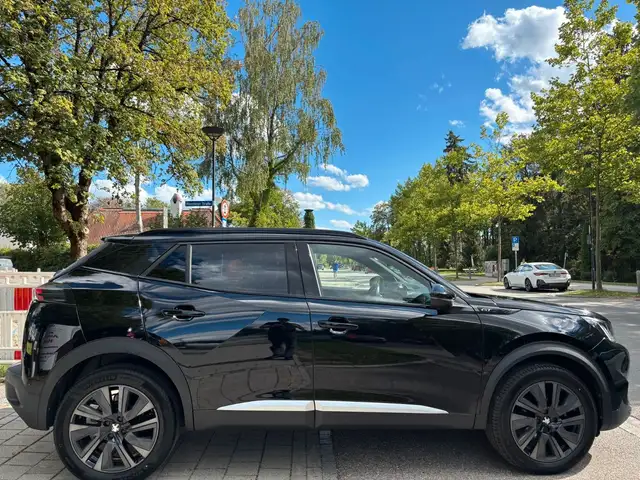 Peugeot 2008 view 7