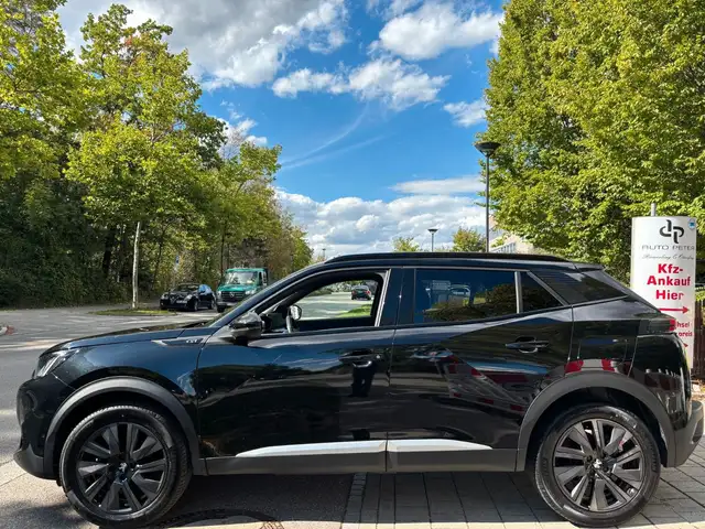 Peugeot 2008 view 2