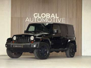 JEEP UNLIMITED - GRIJS KENTEKEN - TREKHAAK - AIRCO