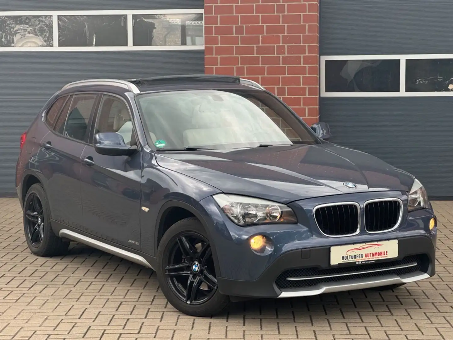 BMW X1 sDrive 18i *KLIMA*LEDER*PANORAMA-DACH*6-GANG* Azul - 1