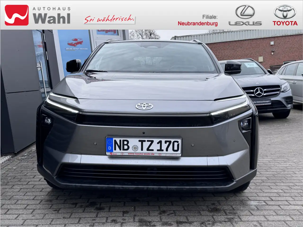 Toyota bZ4X AWD Lounge 2