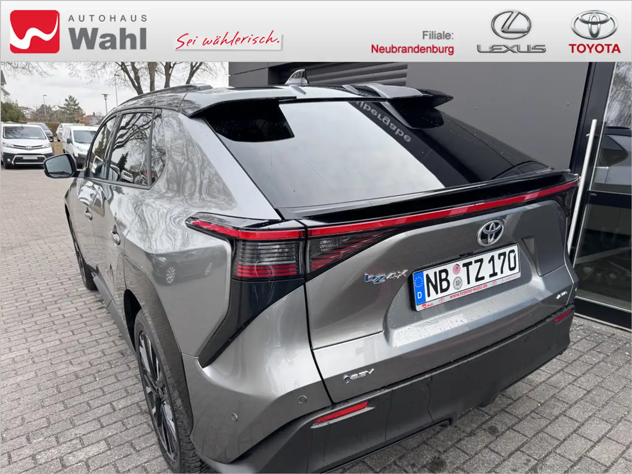 Toyota bZ4X AWD Lounge 5