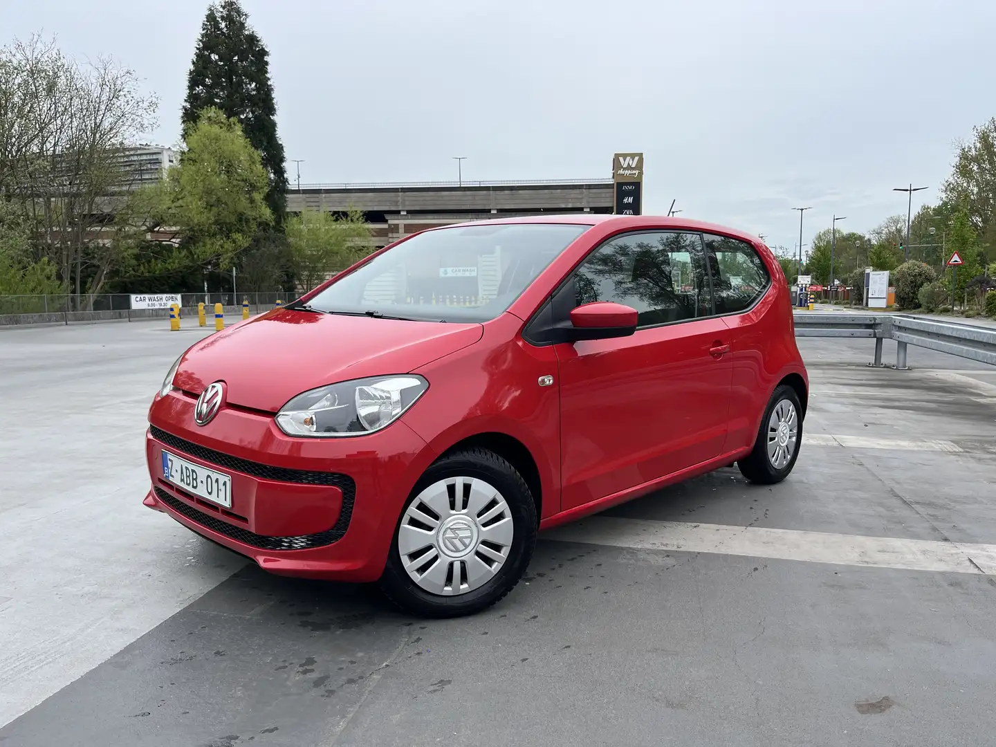 Volkswagen up! 1.0i BLUE MOTION //AUTOMATIQUE// 1 ans garantie - 1