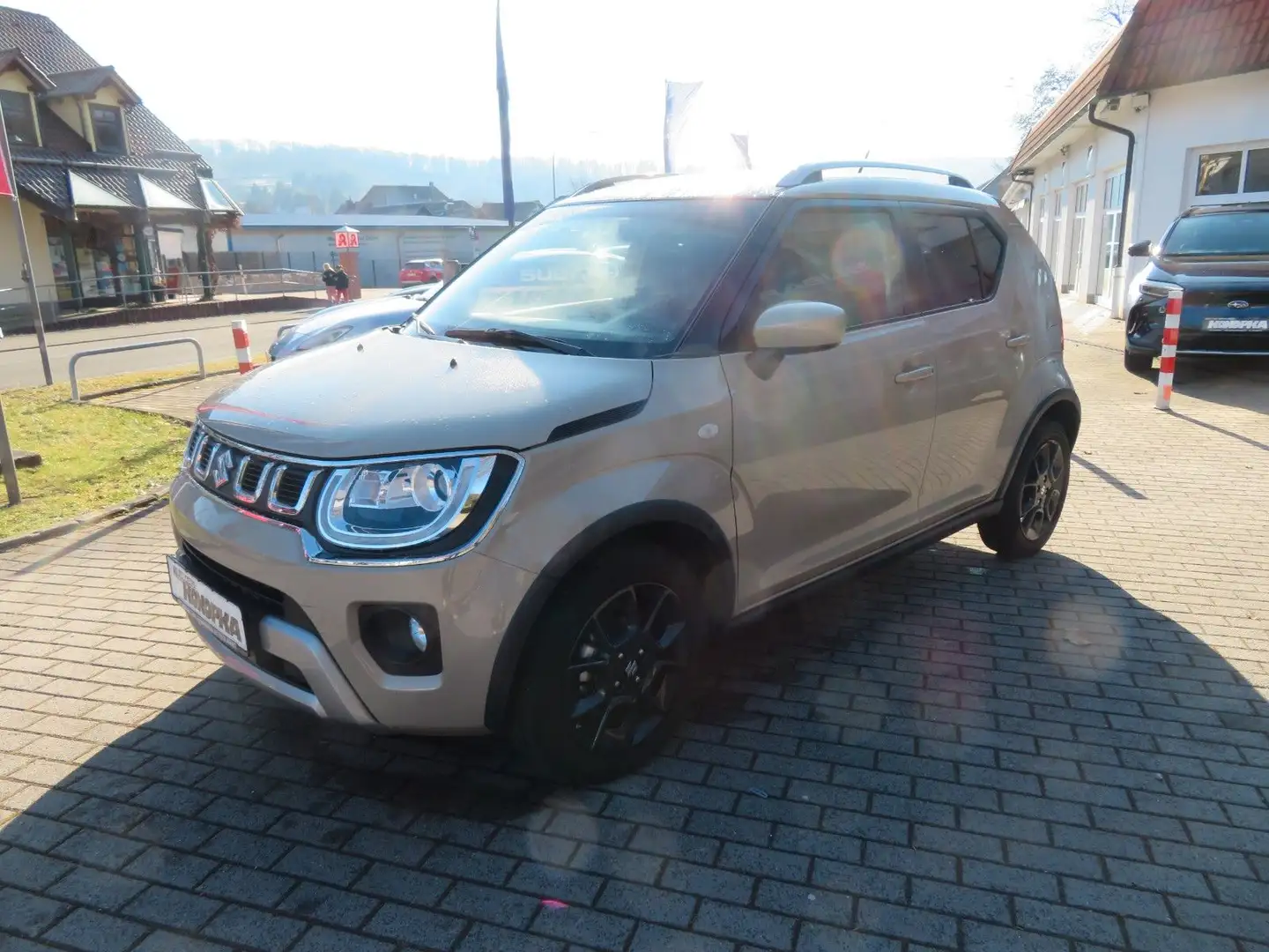 Suzuki Ignis 1.2 DUALJET HYBRID Allgrip Comfort Beige - 1