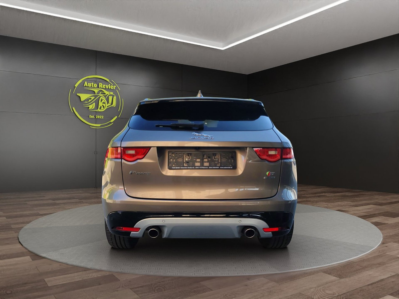 Jaguar F-Pace 30d S AWD — photo 4