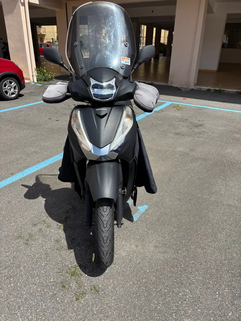 Honda SH 300 sport Fekete - 1