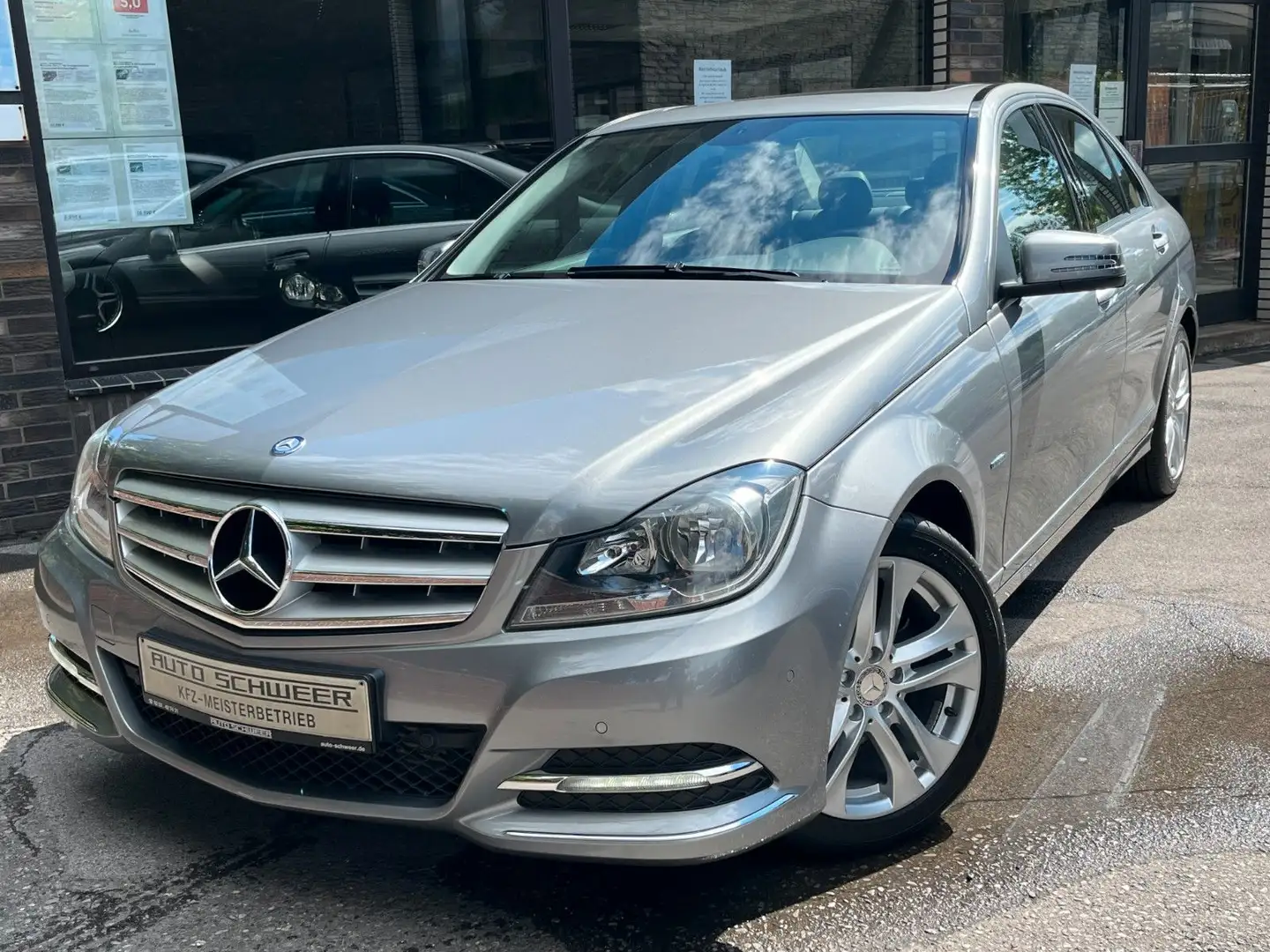 Mercedes-Benz C 180 Autom/Avantg/Glasschiebed/PDC/Tempo/TOP Silber - 1