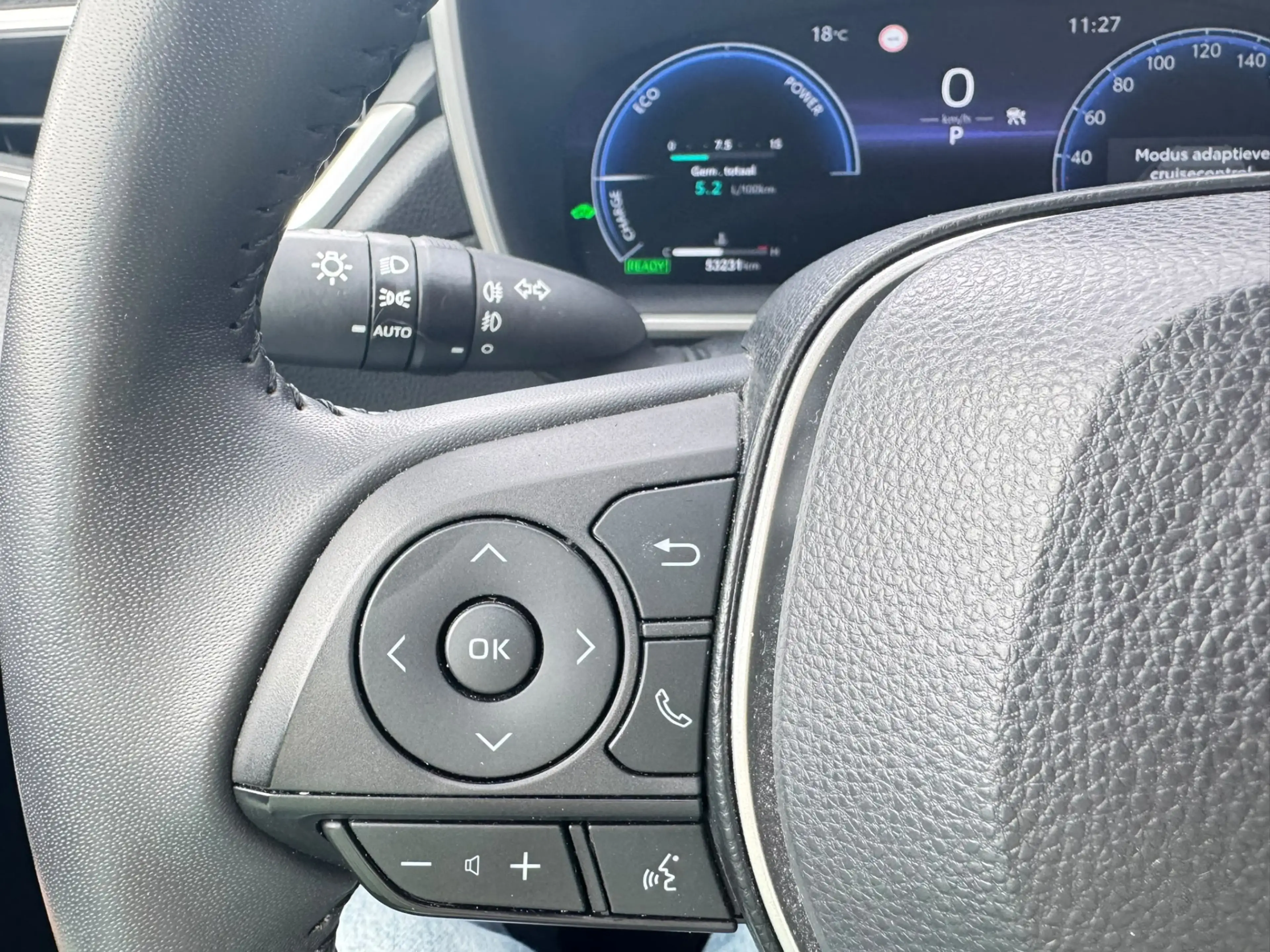 Toyota Corolla Cross 2.0 High Power Hybrid Active — photo 10