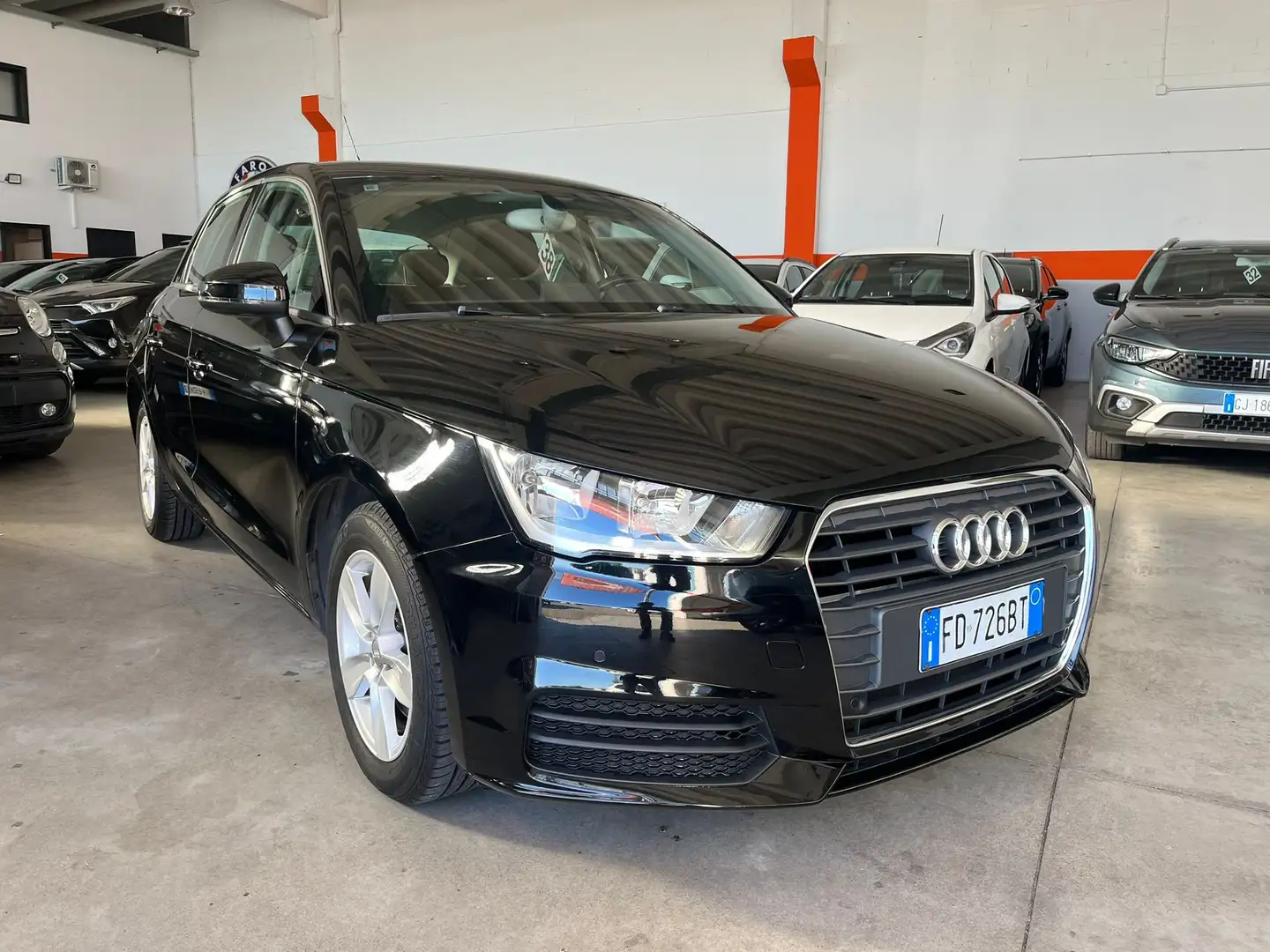 Audi A1 A1 Sportback 1.6 tdi Sport Nero - 1