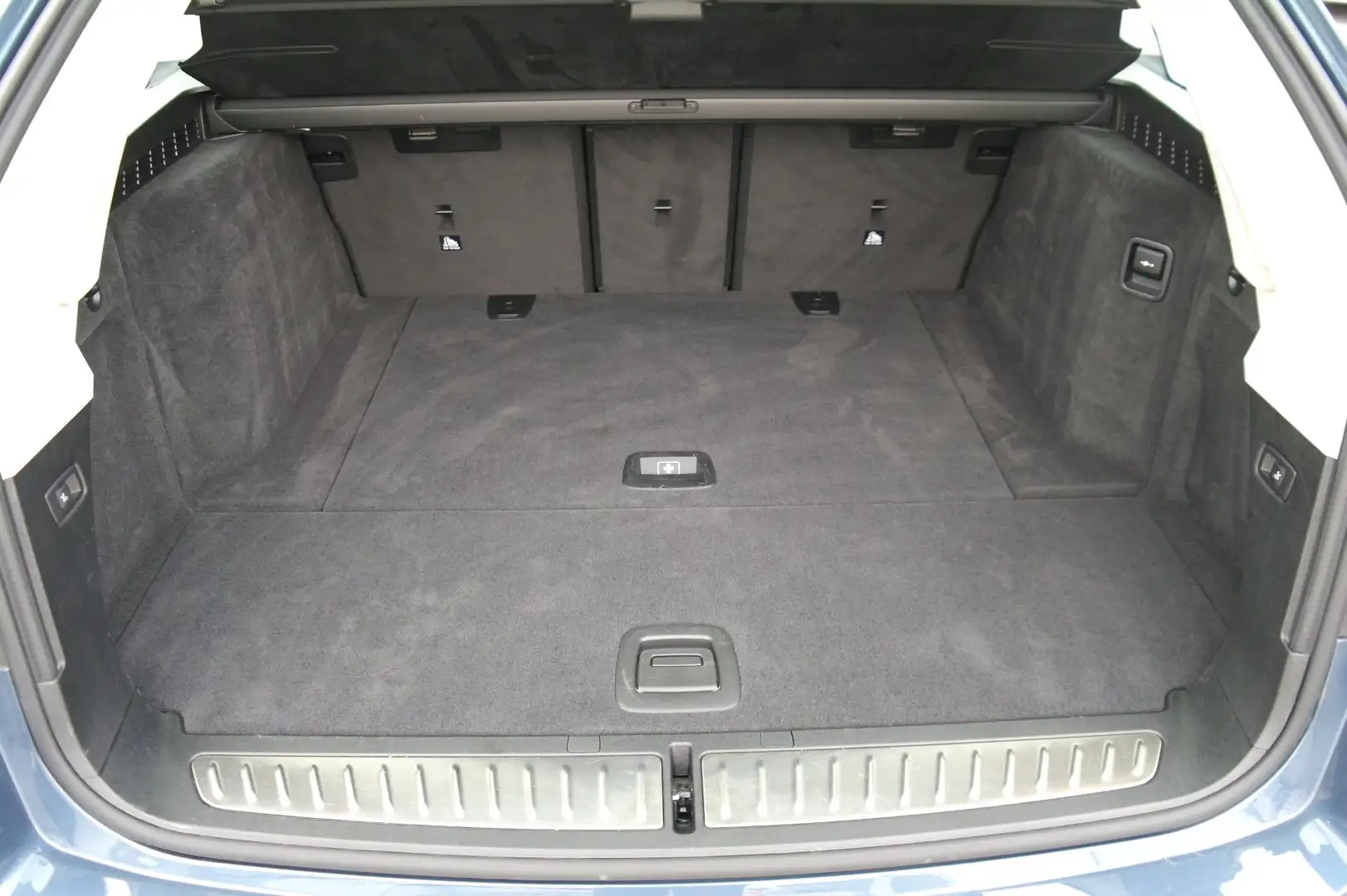 BMW 520 d xDrive Blau - 2