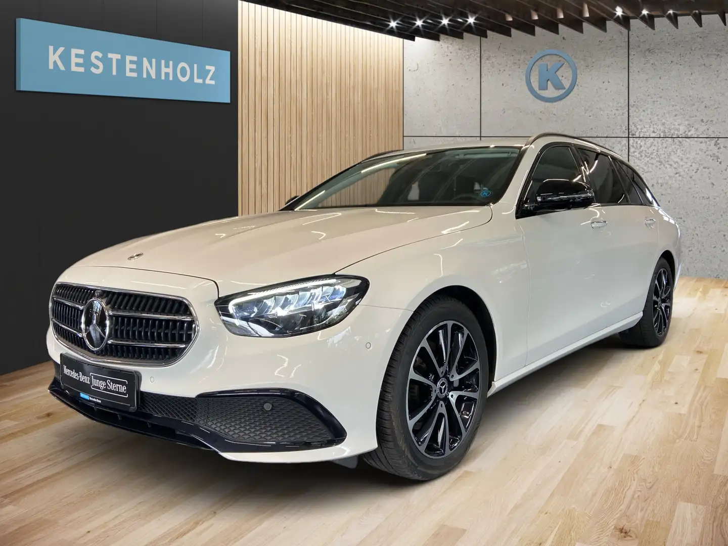 Mercedes-Benz E 220 E 220 d T *AVANTGARDE*NIGHT*360°*BURMESTER*NAVI* Weiß - 1