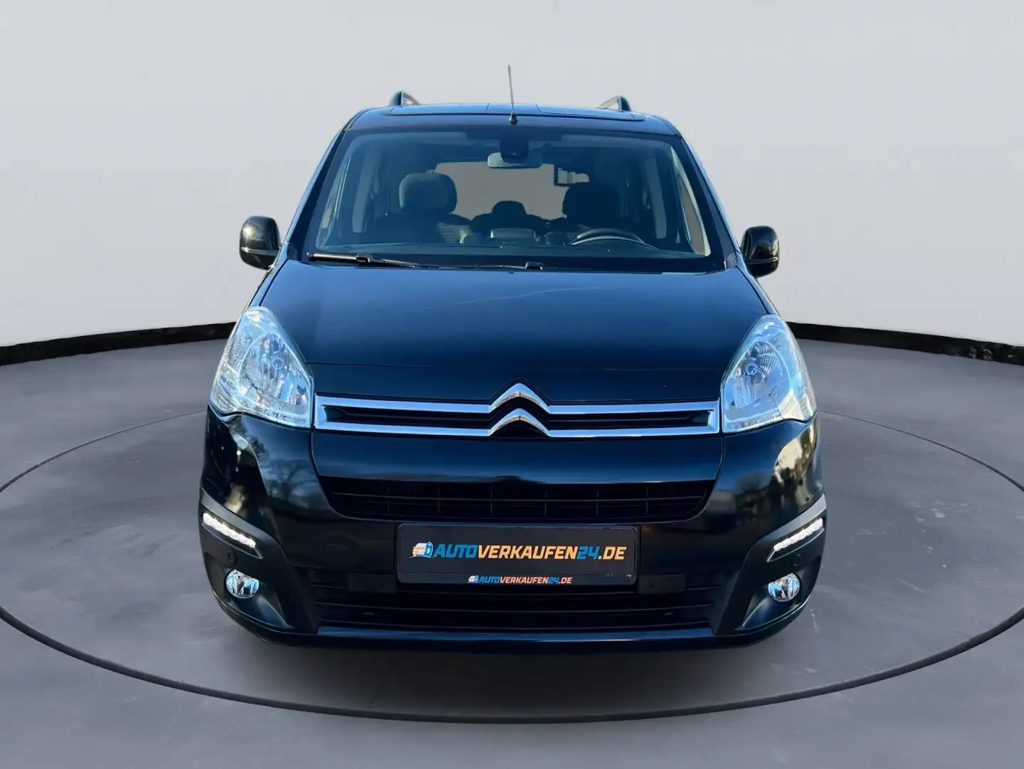 Citroen Berlingo Shine Multispace SHZ PDC BT 1.HAND Schwarz - 2