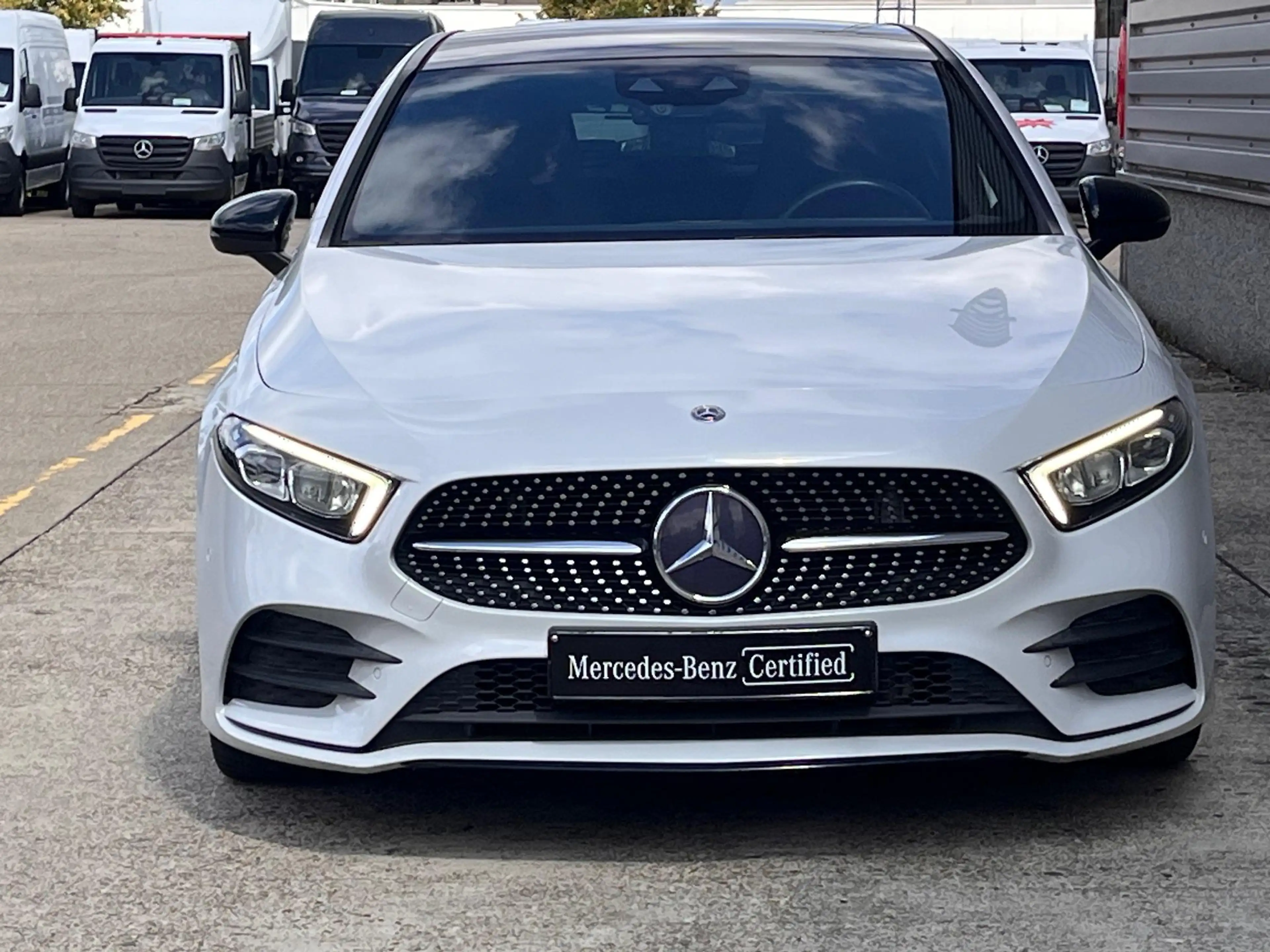 Mercedes-Benz A 180 d AMG/Pano/Leder — photo 3