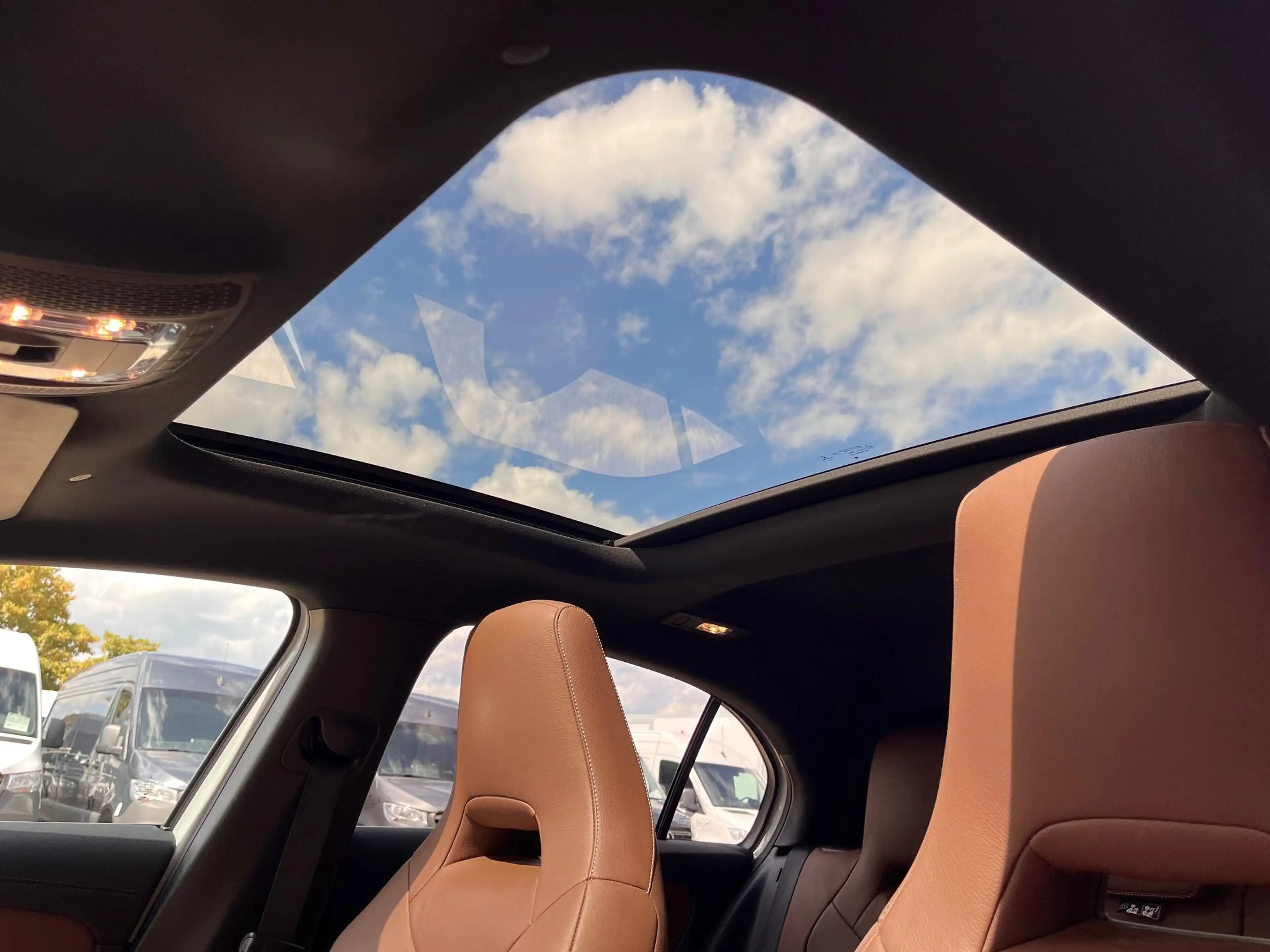 Mercedes-Benz A 180 d AMG/Pano/Leder — photo 12