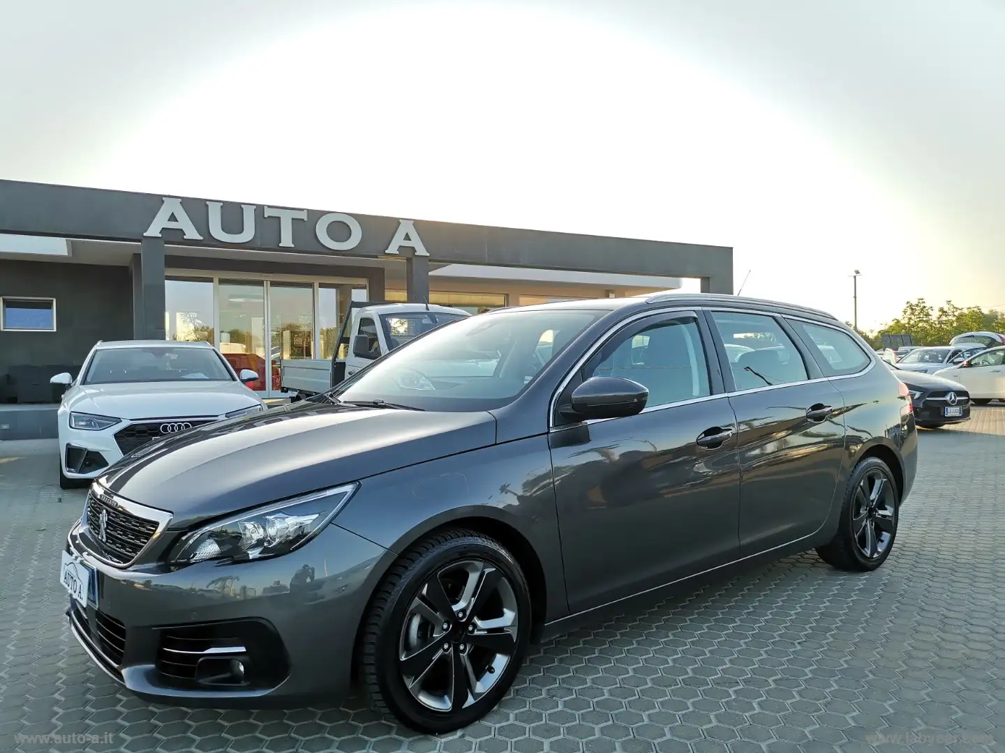 Peugeot 308 BlueHDi 130 S&S EAT6 SW Allure Grigio - 1