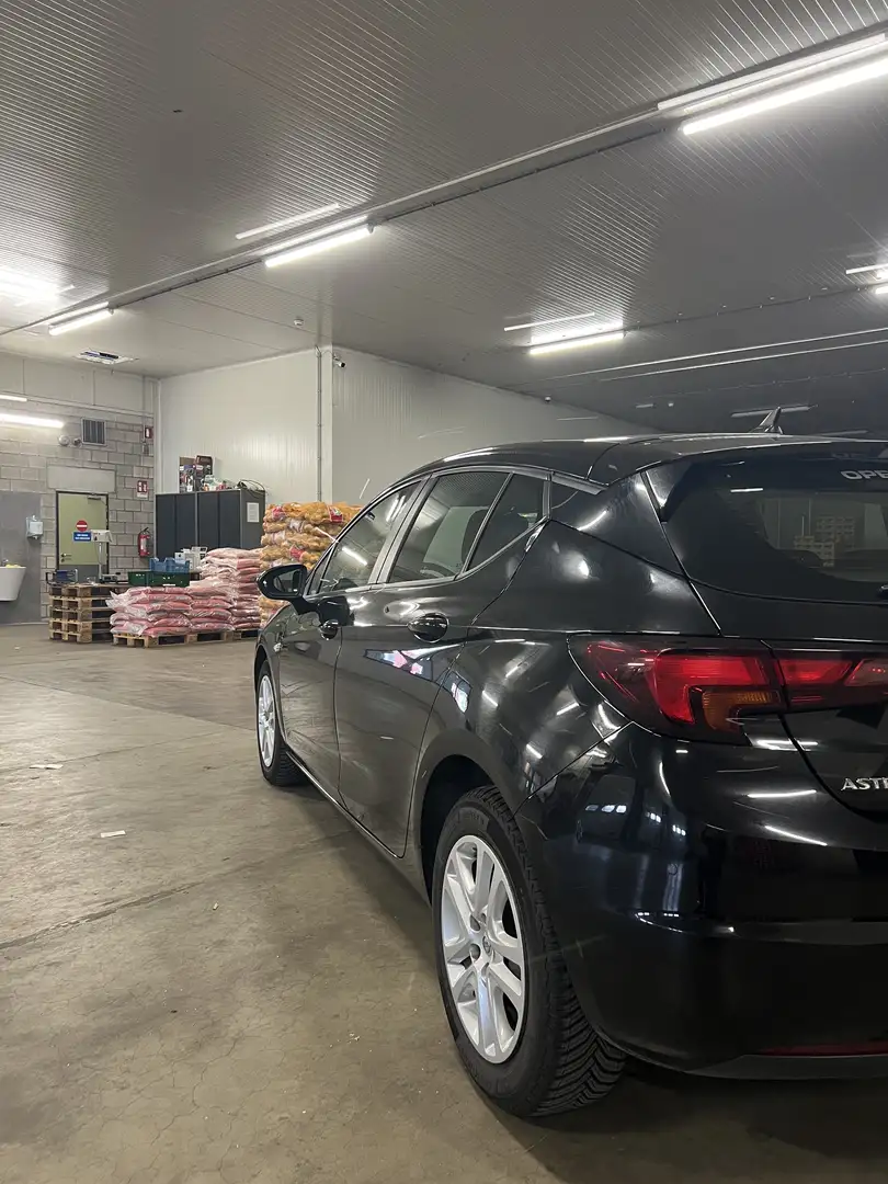Opel Astra 1.6 D Start/Stop Dynamic - 2