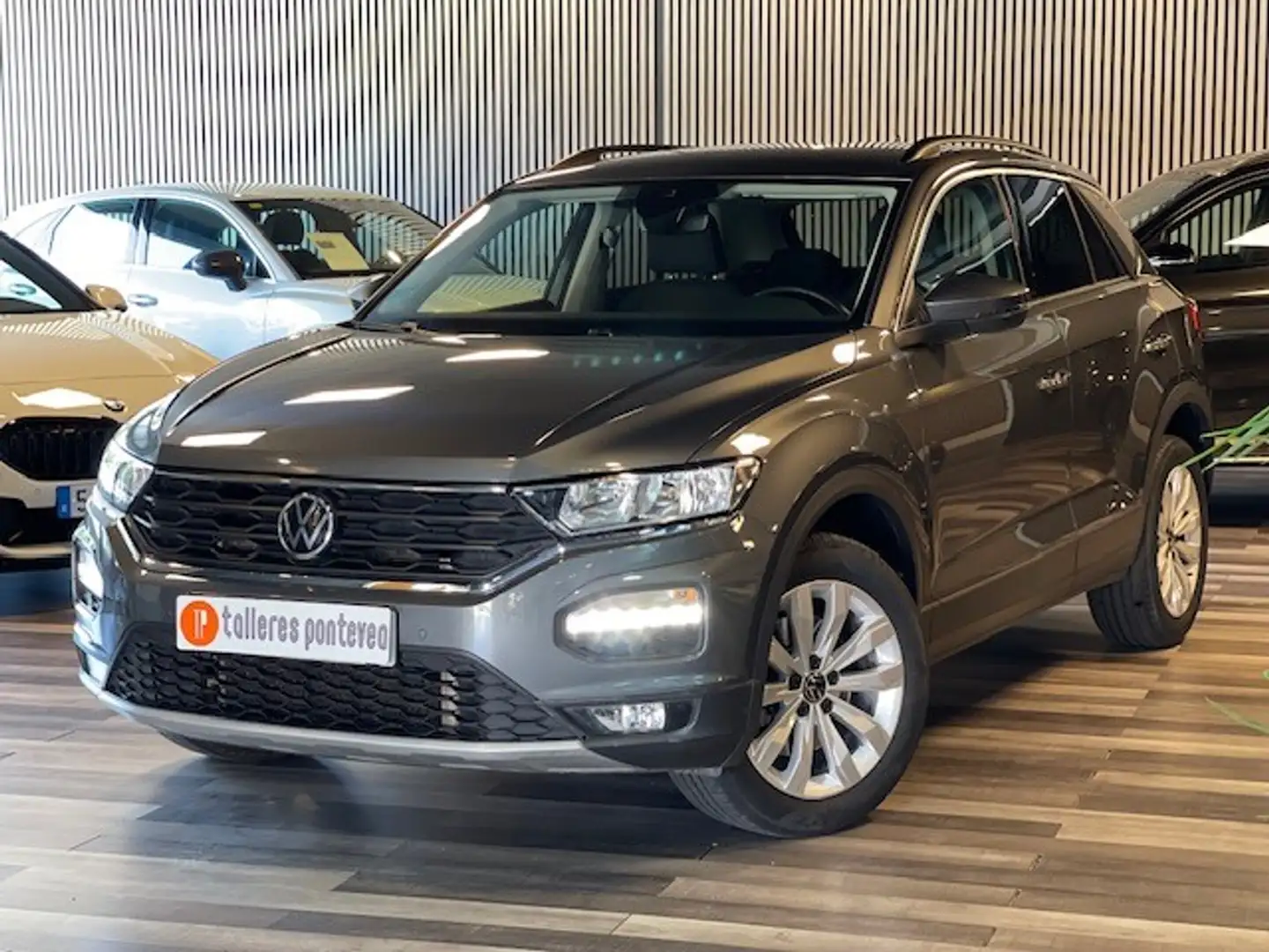 Volkswagen T-Roc 2.0TDI Advance DSG7 Gris - 1