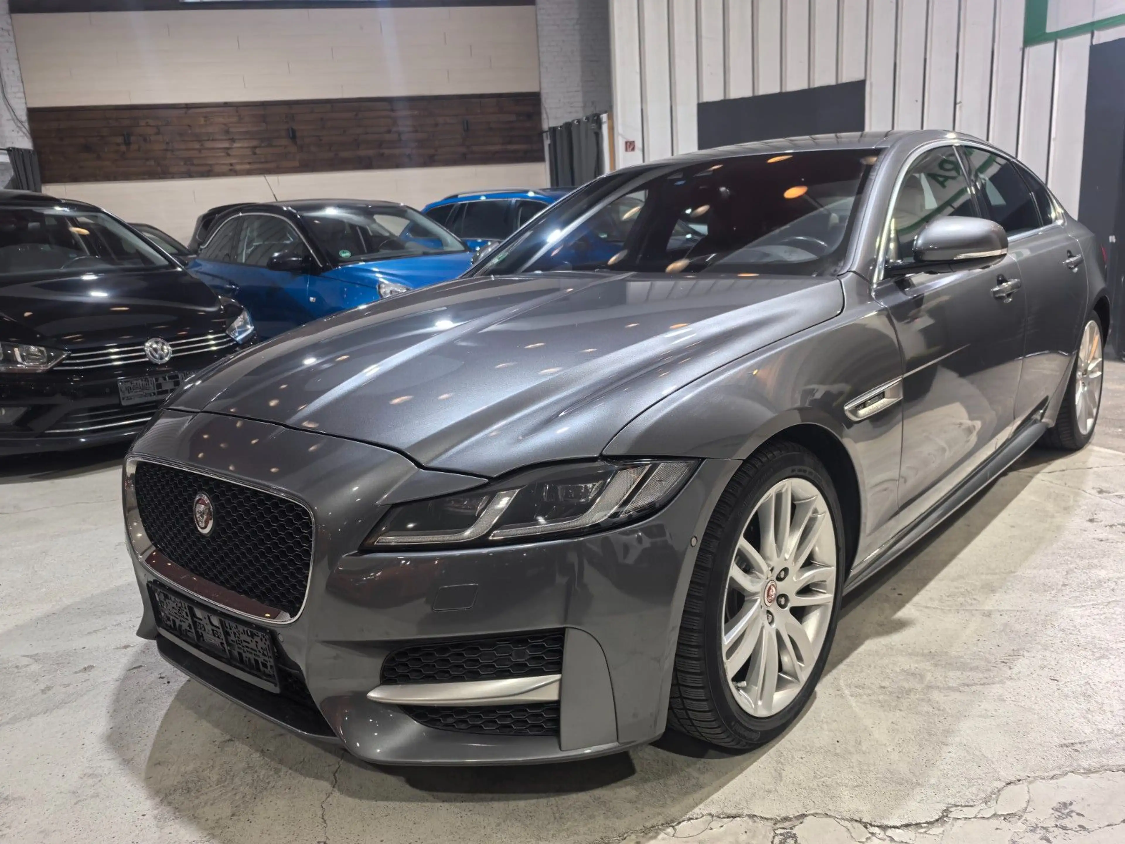 Jaguar XF Portfolio Memorysitze/Head-Up/Schiebedach