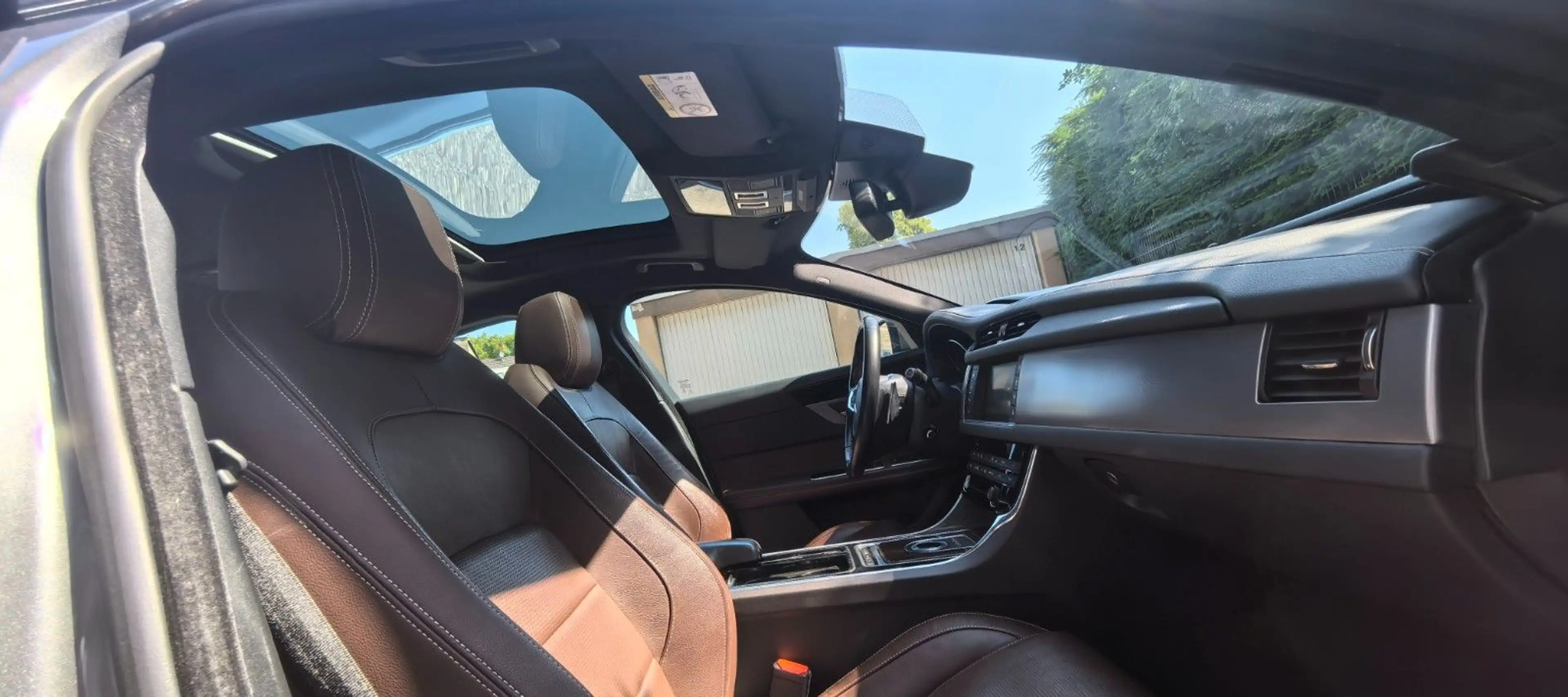 Jaguar XF Portfolio Memorysitze/Head-Up/Schiebedach — photo 19