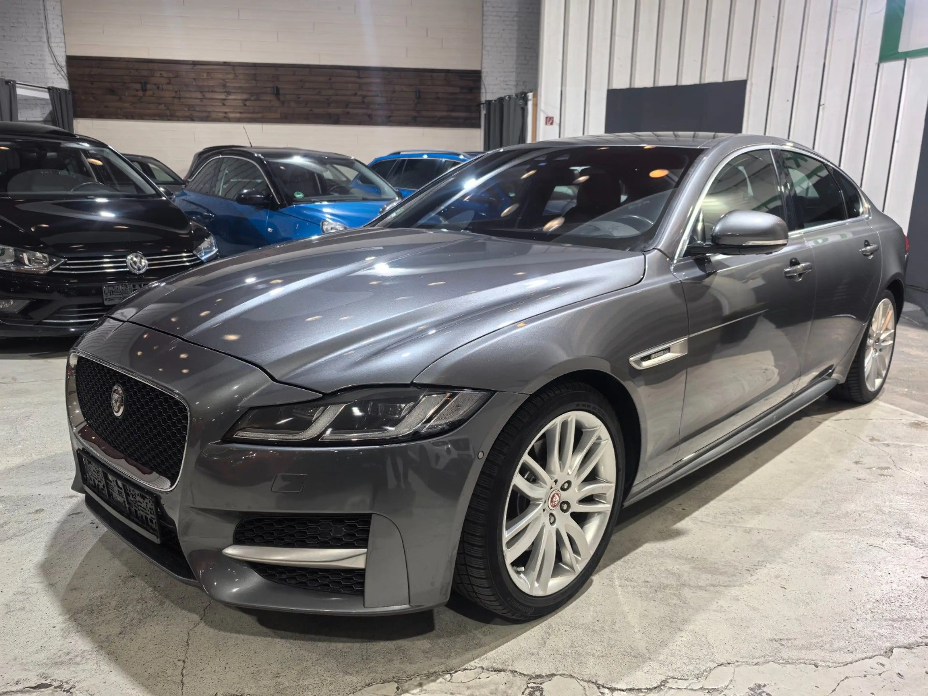 Jaguar XF Portfolio Memorysitze/Head-Up/Schiebedach — photo 9