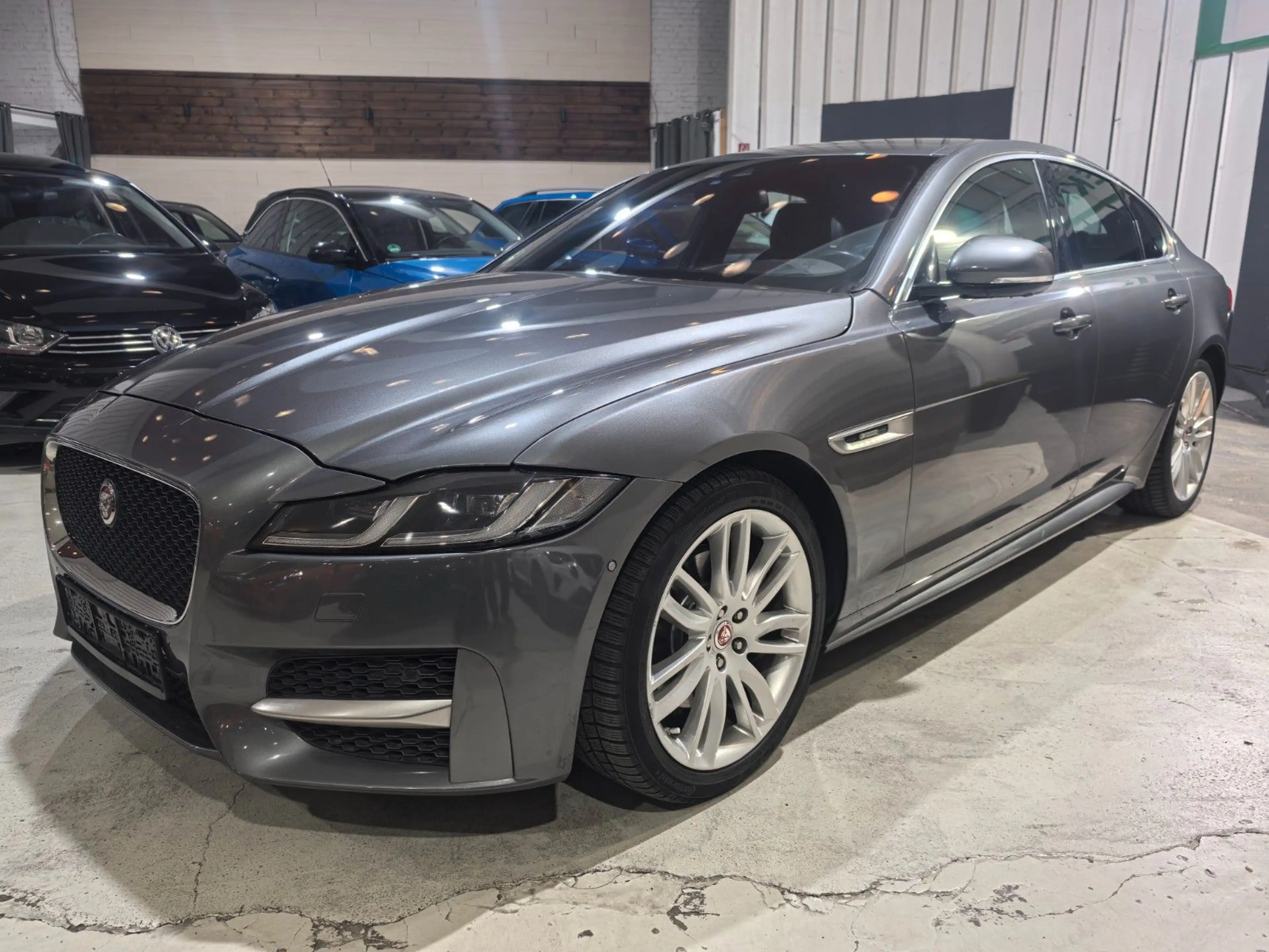 Jaguar XF Portfolio Memorysitze/Head-Up/Schiebedach — photo 2