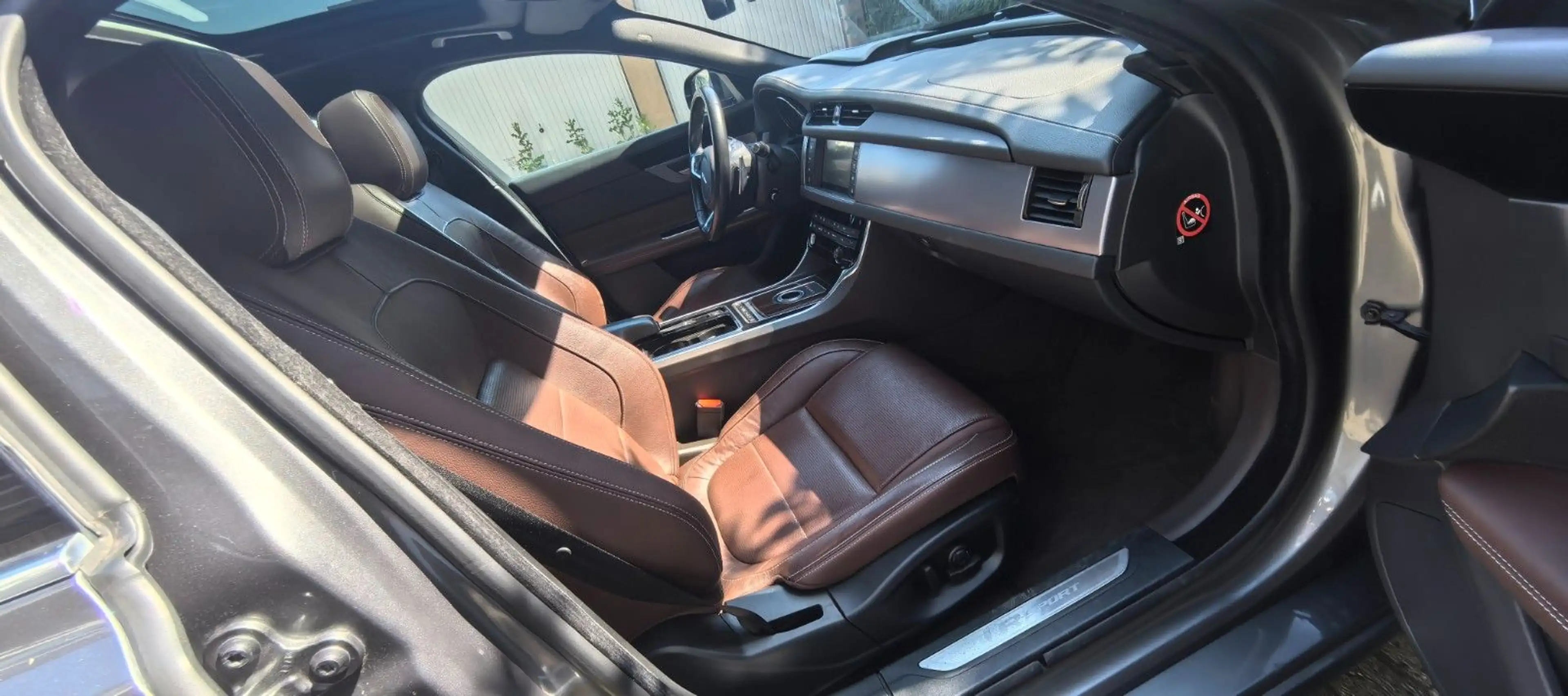 Jaguar XF Portfolio Memorysitze/Head-Up/Schiebedach — photo 20