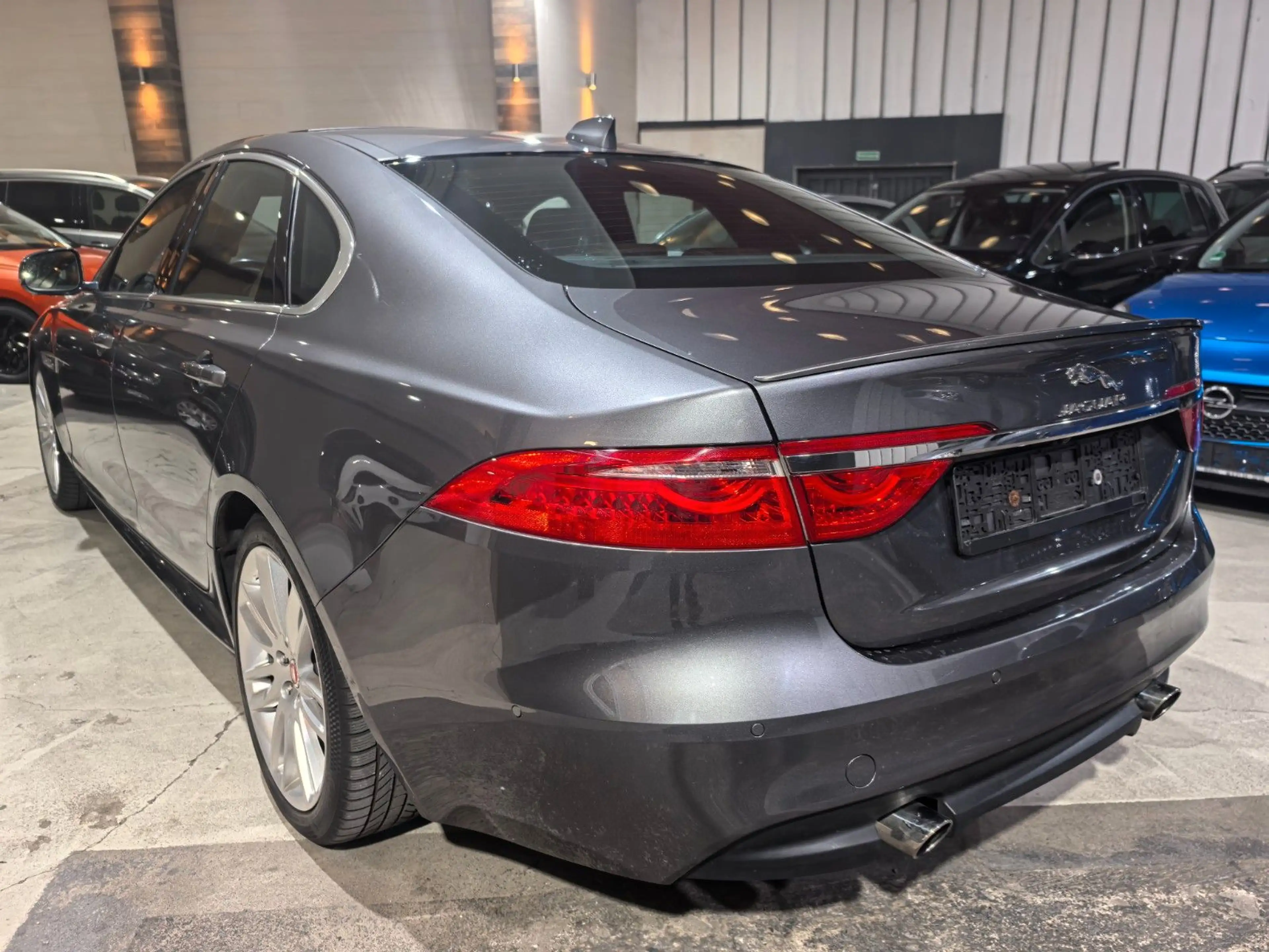 Jaguar XF Portfolio Memorysitze/Head-Up/Schiebedach — photo 36