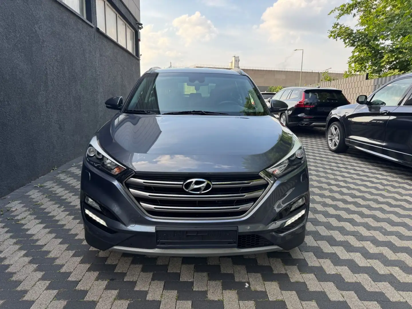 Hyundai TUCSON Premium 4WD 1 Hand Grijs - 2