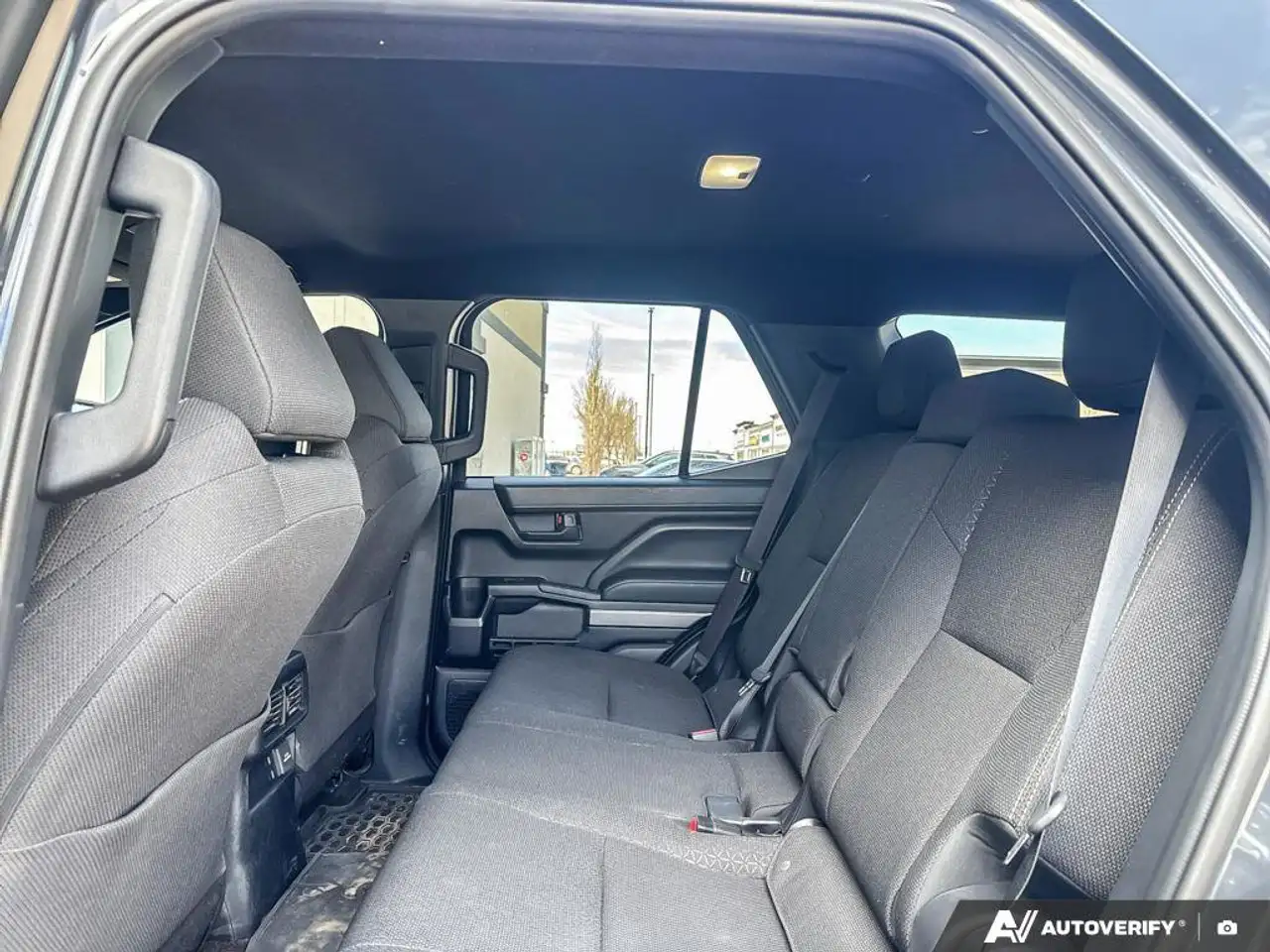 Toyota 4-Runner снимка Toyota 4-Runner