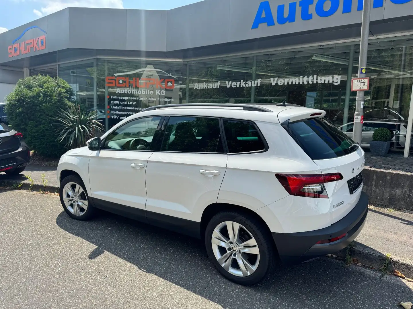 Skoda Karoq Style 4x4  ACC Bianco - 1