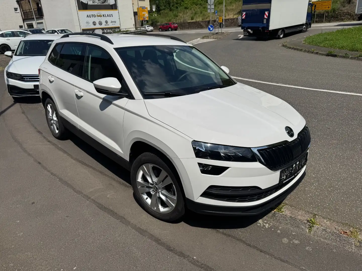 Skoda Karoq Style 4x4  ACC Weiß - 1